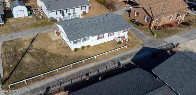 75 Clarkland Village Street, Elizabethtown, NC 28337