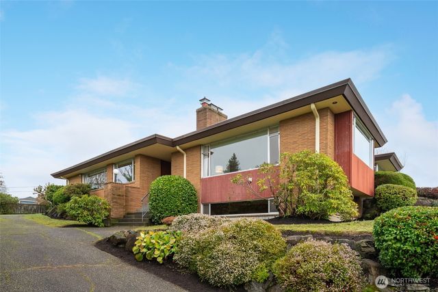 2324 E 17th Street, Bremerton, WA 98310