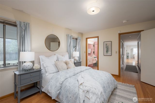 2324 E 17th Street, Bremerton, WA 98310