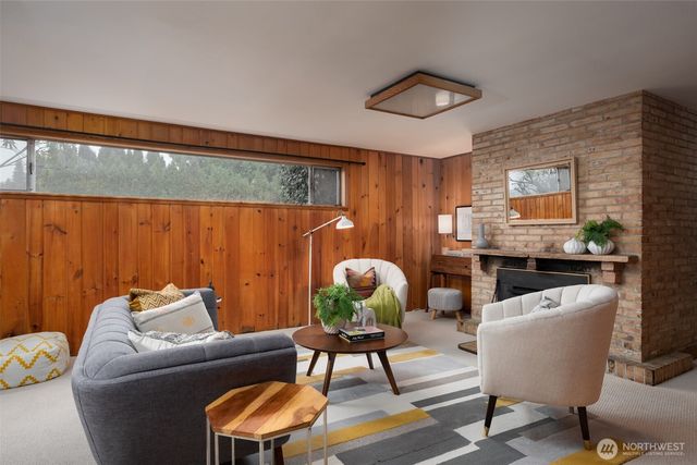 2324 E 17th Street, Bremerton, WA 98310