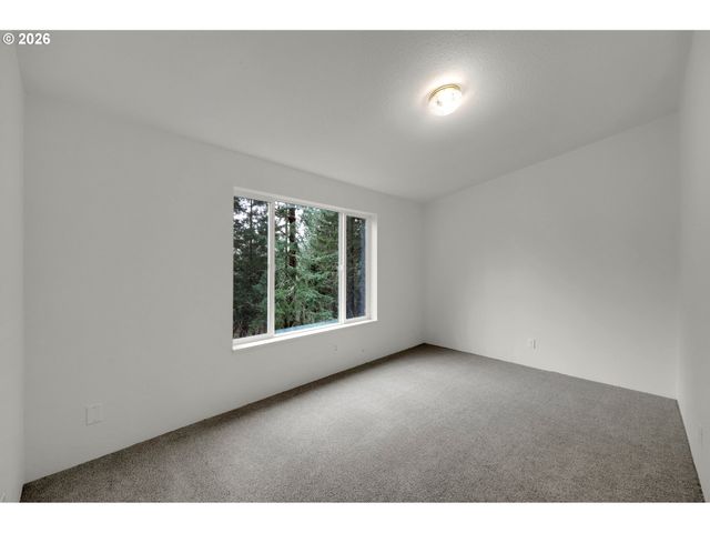 31610 GLENFIDDICH Way, Eugene, OR 97405