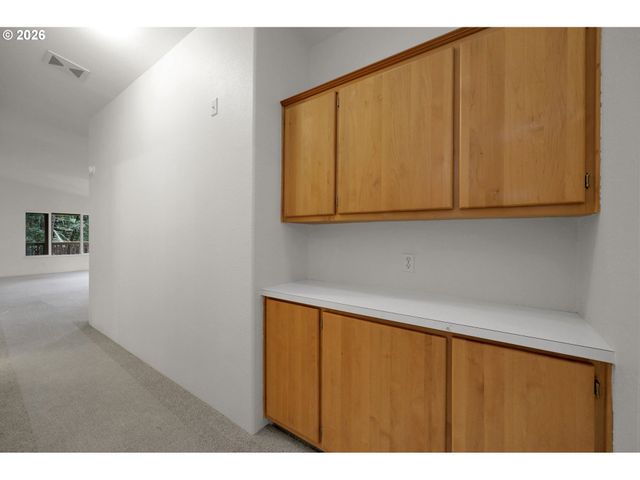 31610 GLENFIDDICH Way, Eugene, OR 97405