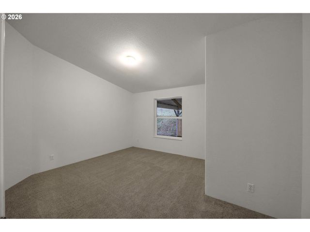 31610 GLENFIDDICH Way, Eugene, OR 97405