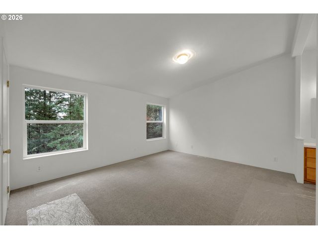 31610 GLENFIDDICH Way, Eugene, OR 97405