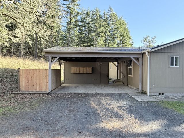 31610 GLENFIDDICH Way, Eugene, OR 97405