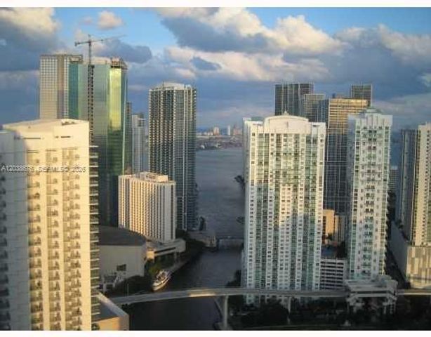 90 SW 3rd St 4311, Miami, FL 33130