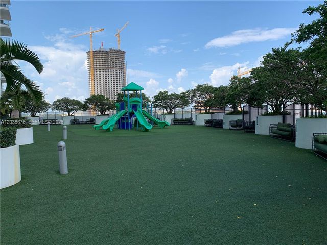 90 SW 3rd St 4311, Miami, FL 33130