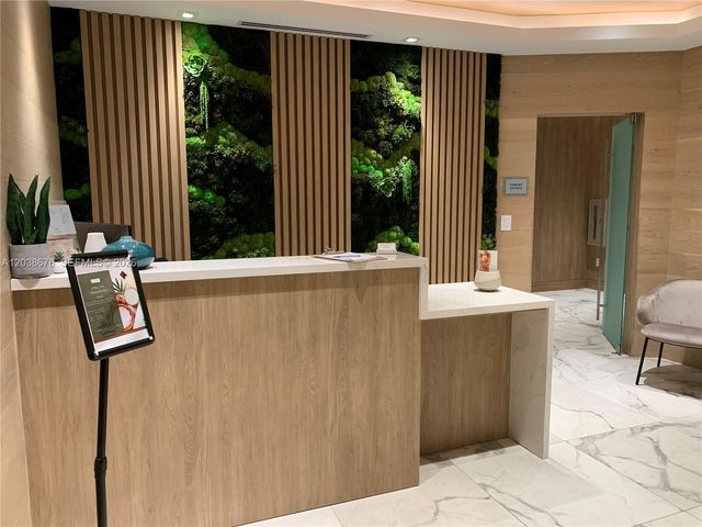 90 SW 3rd St 4311, Miami, FL 33130