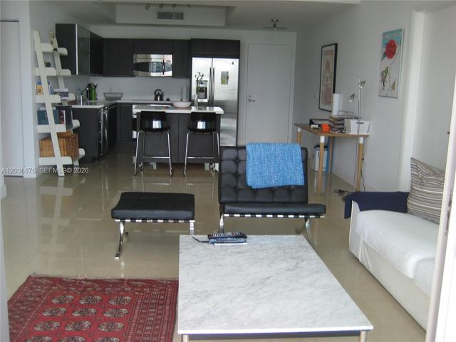 90 SW 3rd St 4311, Miami, FL 33130