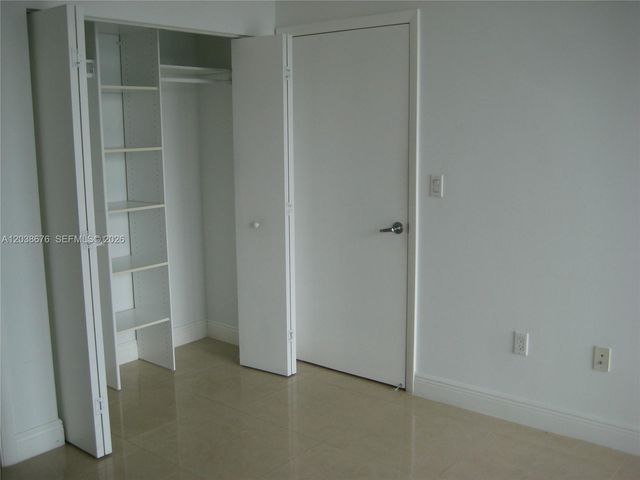 90 SW 3rd St 4311, Miami, FL 33130