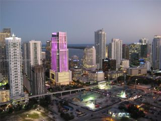 90 SW 3rd St 4311, Miami, FL 33130