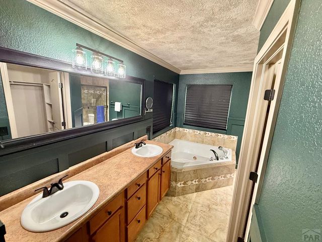4413 Holland, Pueblo, CO 81008