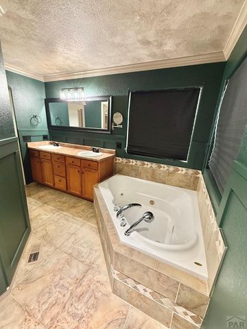 4413 Holland, Pueblo, CO 81008