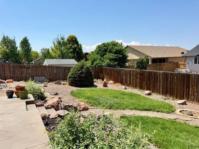 4413 Holland, Pueblo, CO 81008