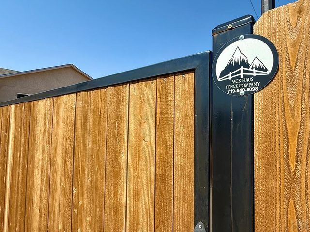4413 Holland, Pueblo, CO 81008
