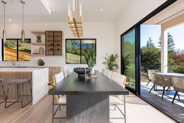 1580 Clear Ridge Dr, Healdsburg, CA 95448