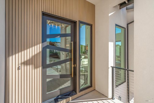 1580 Clear Ridge Dr, Healdsburg, CA 95448