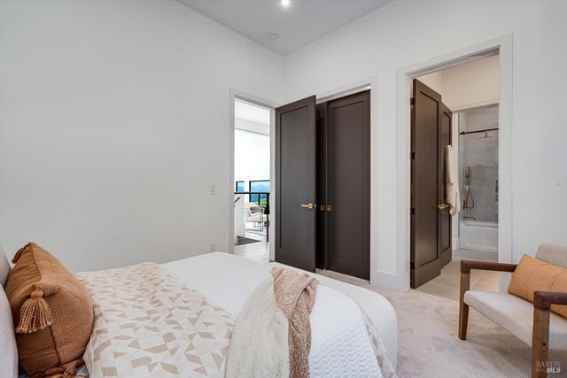 1580 Clear Ridge Dr, Healdsburg, CA 95448