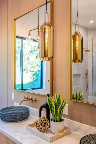 1580 Clear Ridge Dr, Healdsburg, CA 95448