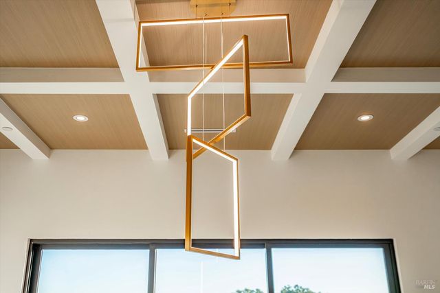 1580 Clear Ridge Dr, Healdsburg, CA 95448