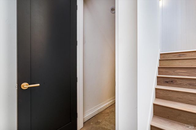 1580 Clear Ridge Dr, Healdsburg, CA 95448