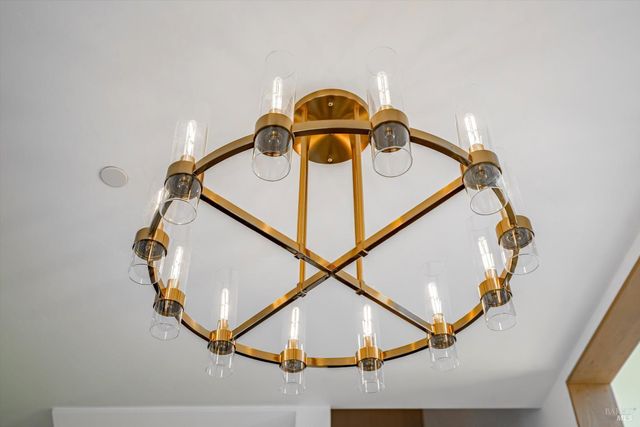 1580 Clear Ridge Dr, Healdsburg, CA 95448