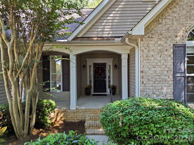 14724 Beatties Ford Road, Huntersville, NC 28078