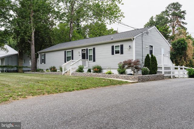 1006 HICKORY DR, Vineland, NJ 08360