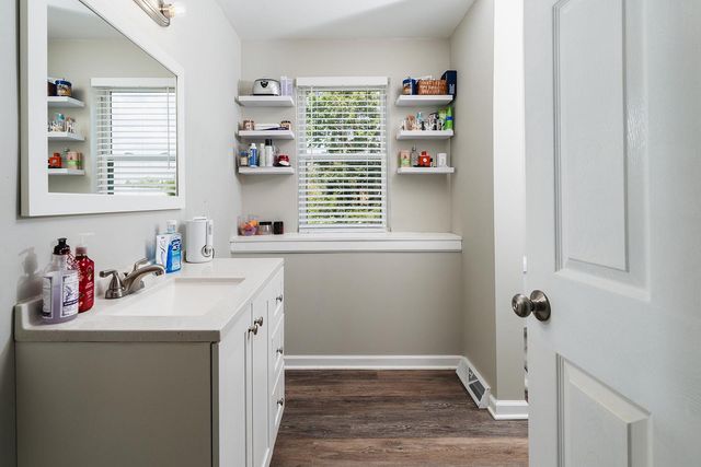 1006 HICKORY DR, Vineland, NJ 08360