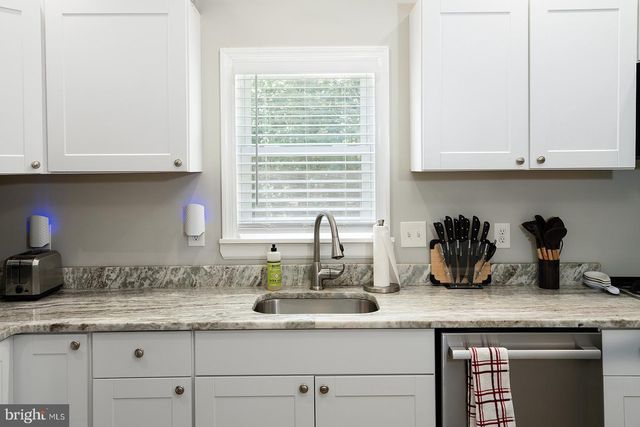 1006 HICKORY DR, Vineland, NJ 08360