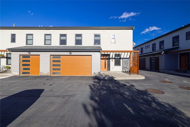 76 Charlotte Street, Rochester, NY 14607