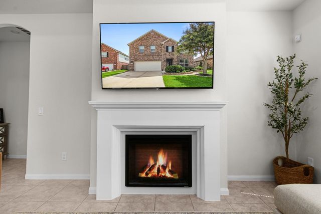 1411 Silver Rings Court, Pearland, TX 77581
