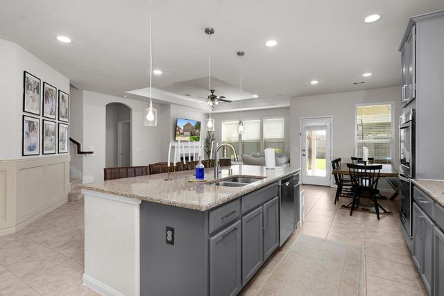 1411 Silver Rings Court, Pearland, TX 77581
