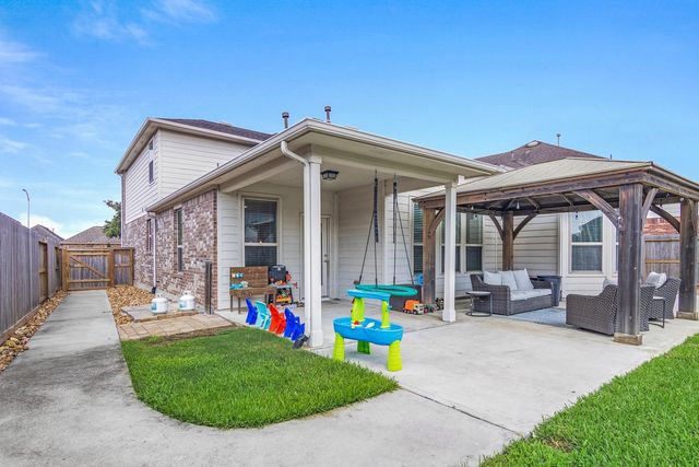1411 Silver Rings Court, Pearland, TX 77581