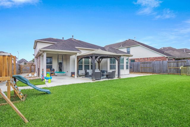 1411 Silver Rings Court, Pearland, TX 77581