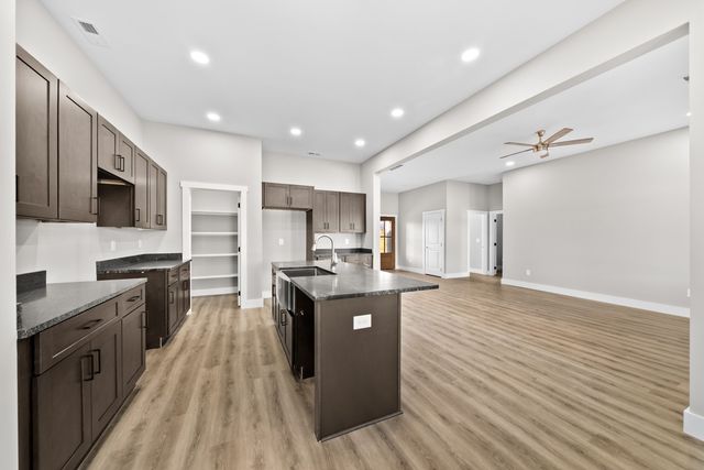 20136 Old State Highway 28, Pikeville, TN 37367