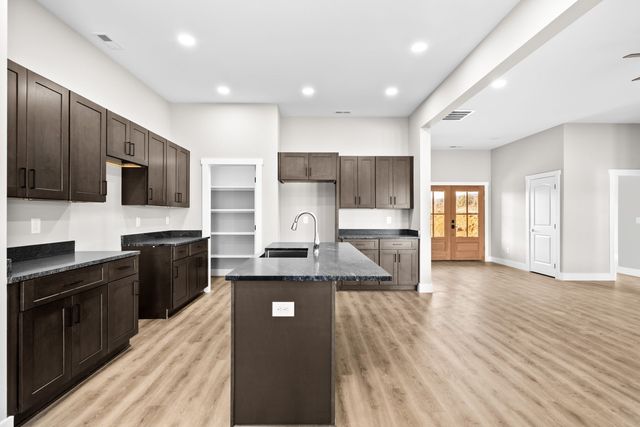 20136 Old State Highway 28, Pikeville, TN 37367