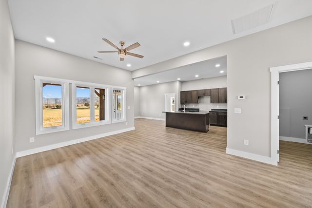 20136 Old State Highway 28, Pikeville, TN 37367