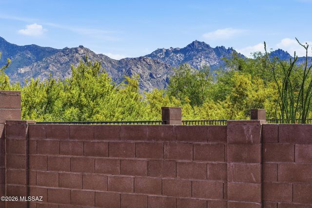 14950 N Capriole Road, Tucson, AZ 85739