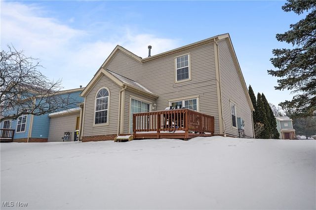 8690 Foxwood Circle, Macedonia, OH 44056