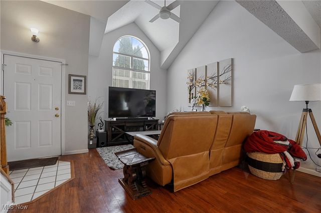 8690 Foxwood Circle, Macedonia, OH 44056