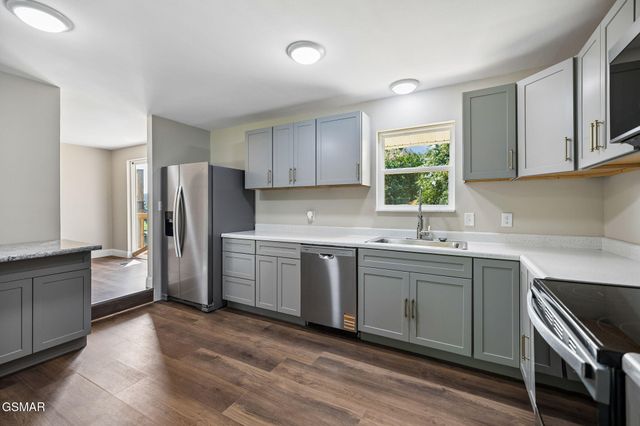 213 Chapman Overlook Drive, Seymour, TN 37865