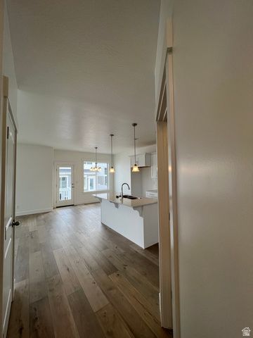 1792 N FESTIVE WAY, Saratoga Springs, UT 84045