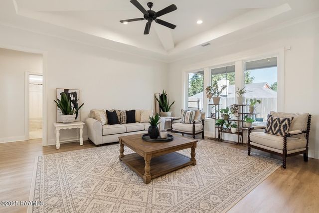 108 Sanctuary Lane, Lafayette, LA 70503