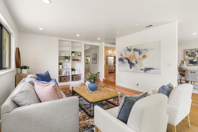 861 Laverstock Way, Sacramento, CA 95864