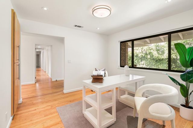 861 Laverstock Way, Sacramento, CA 95864