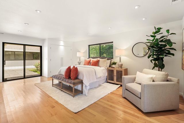 861 Laverstock Way, Sacramento, CA 95864