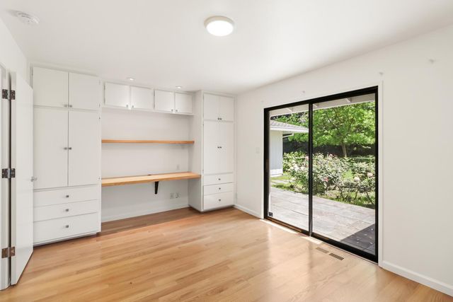 861 Laverstock Way, Sacramento, CA 95864