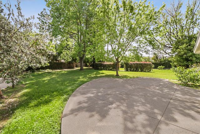 861 Laverstock Way, Sacramento, CA 95864