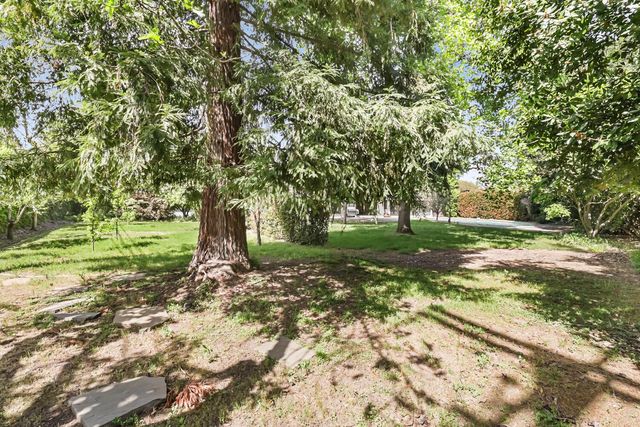 861 Laverstock Way, Sacramento, CA 95864